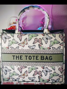 The Tote Bag Women’s Butterfly Print Tote — Cream with Green Accents
